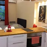 Embassy דירה סופיה